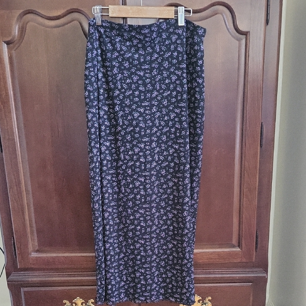 NWOT Floral Navy Blue Women's Skirt